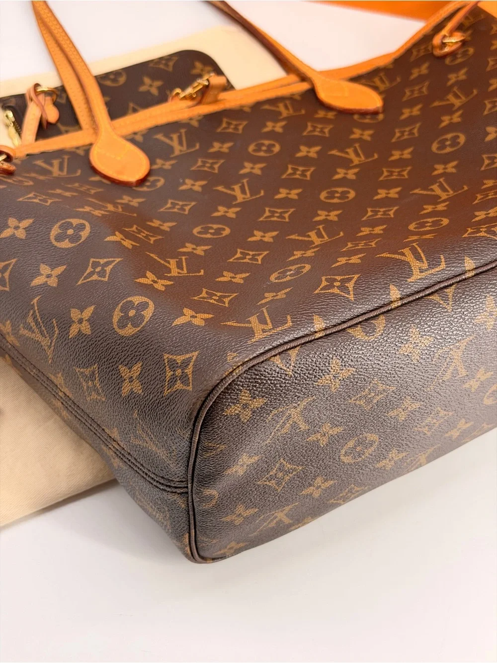Louis Vuitton Neverfull MM Brown Canvas Monogram Tote Bag with Pouch